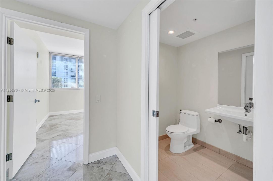 Activo con contrato: $5,500 (3 camas, 2 baños, 1712 Pies cuadrados)