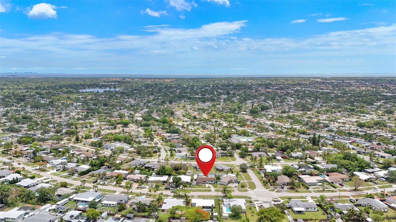 Active With Contract: $450,000 (3 beds, 2 baths, 1536 Square Feet)