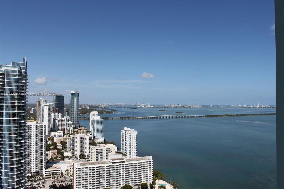 Recently Rented: $2,900 (1 beds, 1 baths, 837 Square Feet)