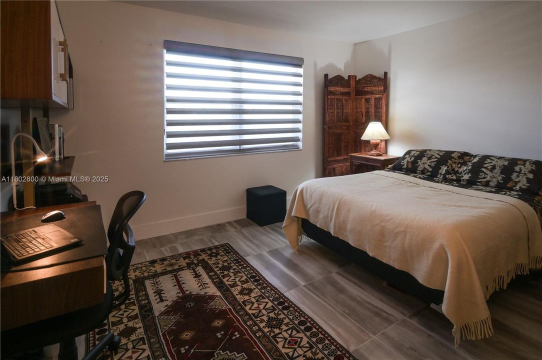 For Sale: $298,900 (2 beds, 2 baths, 1190 Square Feet)