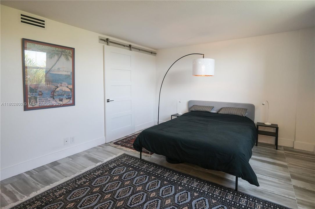 For Sale: $298,900 (2 beds, 2 baths, 1190 Square Feet)