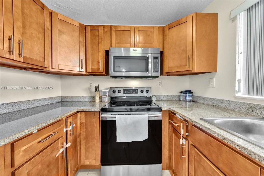 待售: $389,900 (3 贝兹, 2 浴室, 1750 平方英尺)