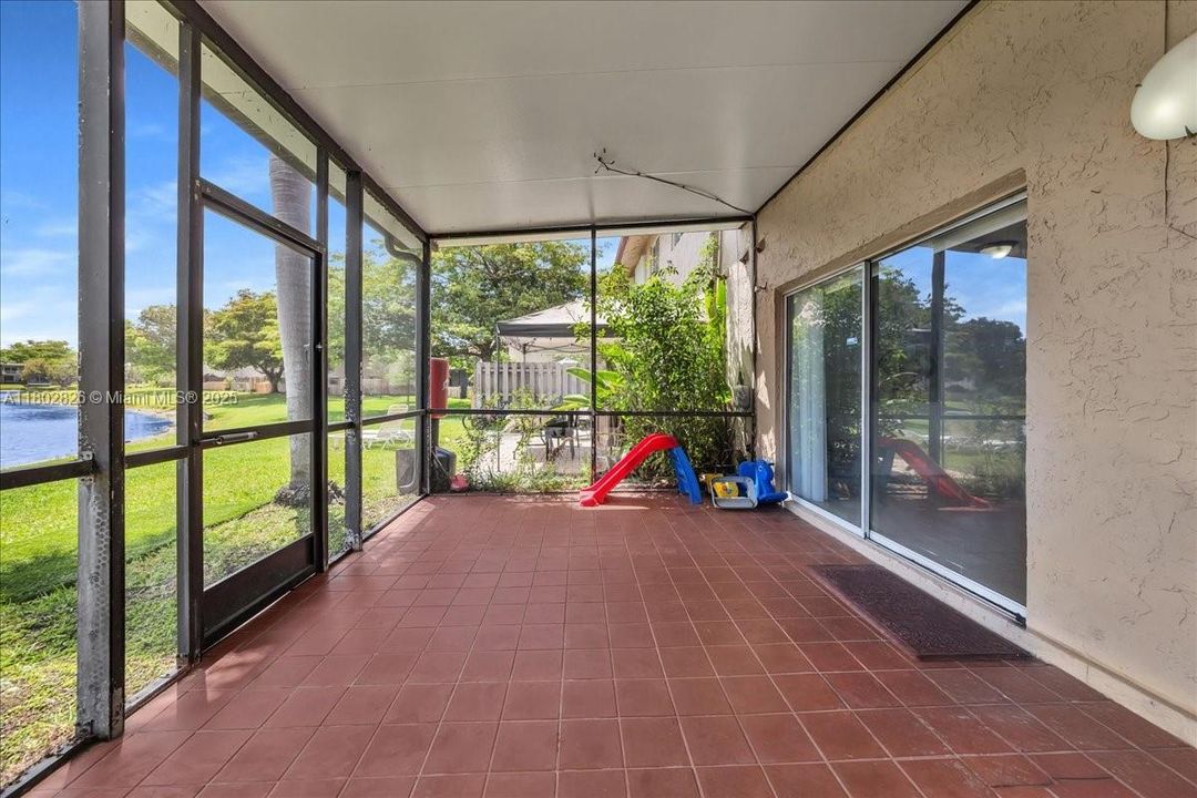 待售: $389,900 (3 贝兹, 2 浴室, 1750 平方英尺)