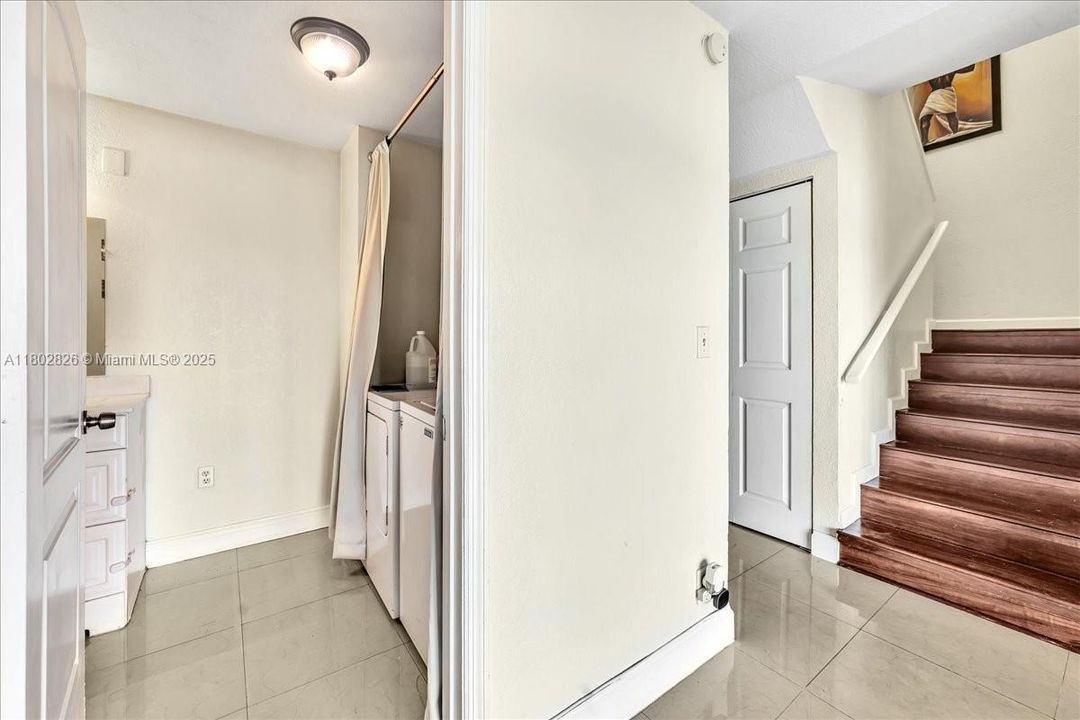 待售: $389,900 (3 贝兹, 2 浴室, 1750 平方英尺)