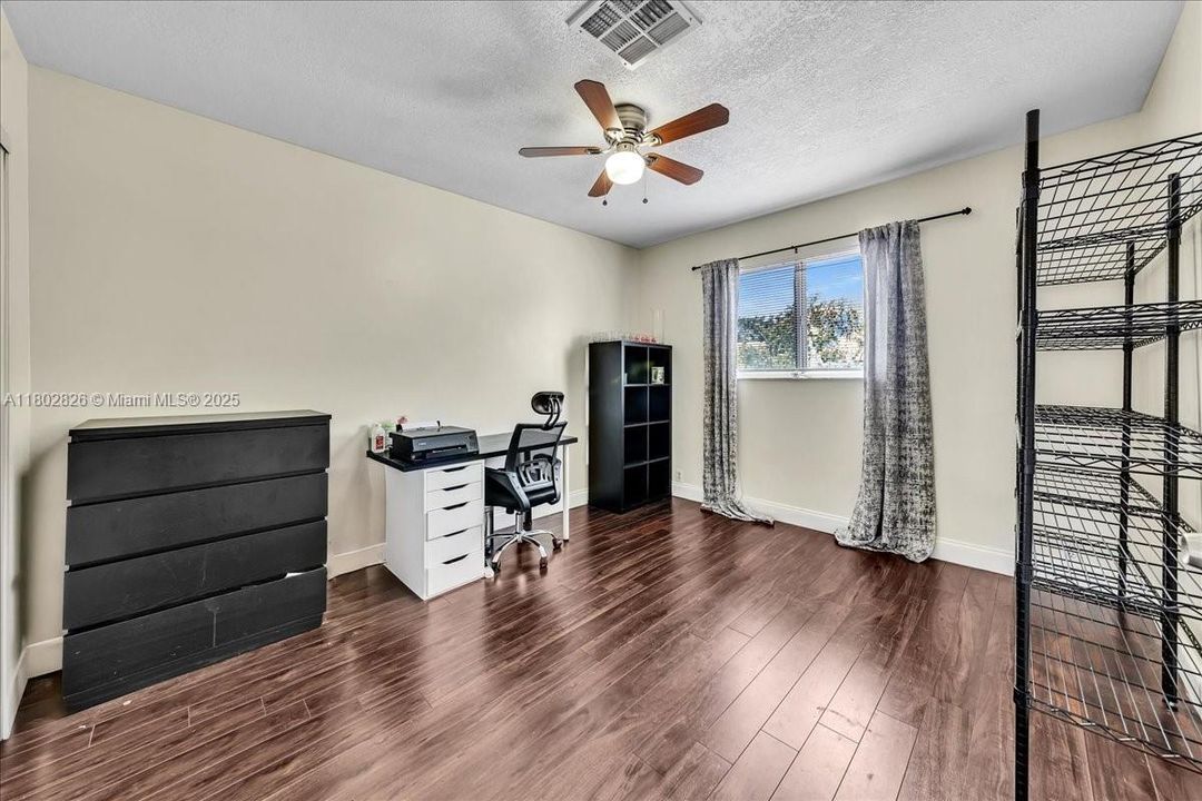 待售: $389,900 (3 贝兹, 2 浴室, 1750 平方英尺)