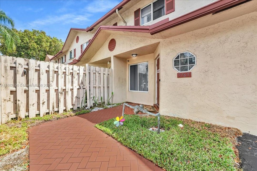 待售: $389,900 (3 贝兹, 2 浴室, 1750 平方英尺)