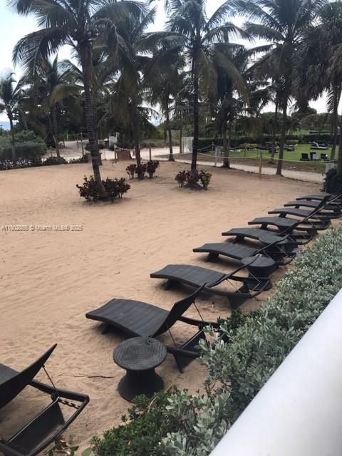 For Sale: $875,000 (3 beds, 2 baths, 1545 Square Feet)