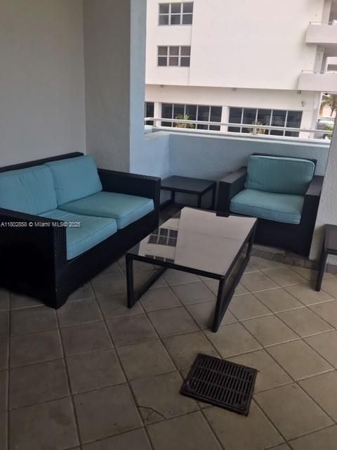 For Sale: $875,000 (3 beds, 2 baths, 1545 Square Feet)