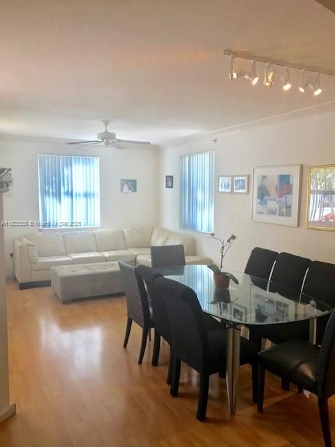 For Sale: $875,000 (3 beds, 2 baths, 1545 Square Feet)