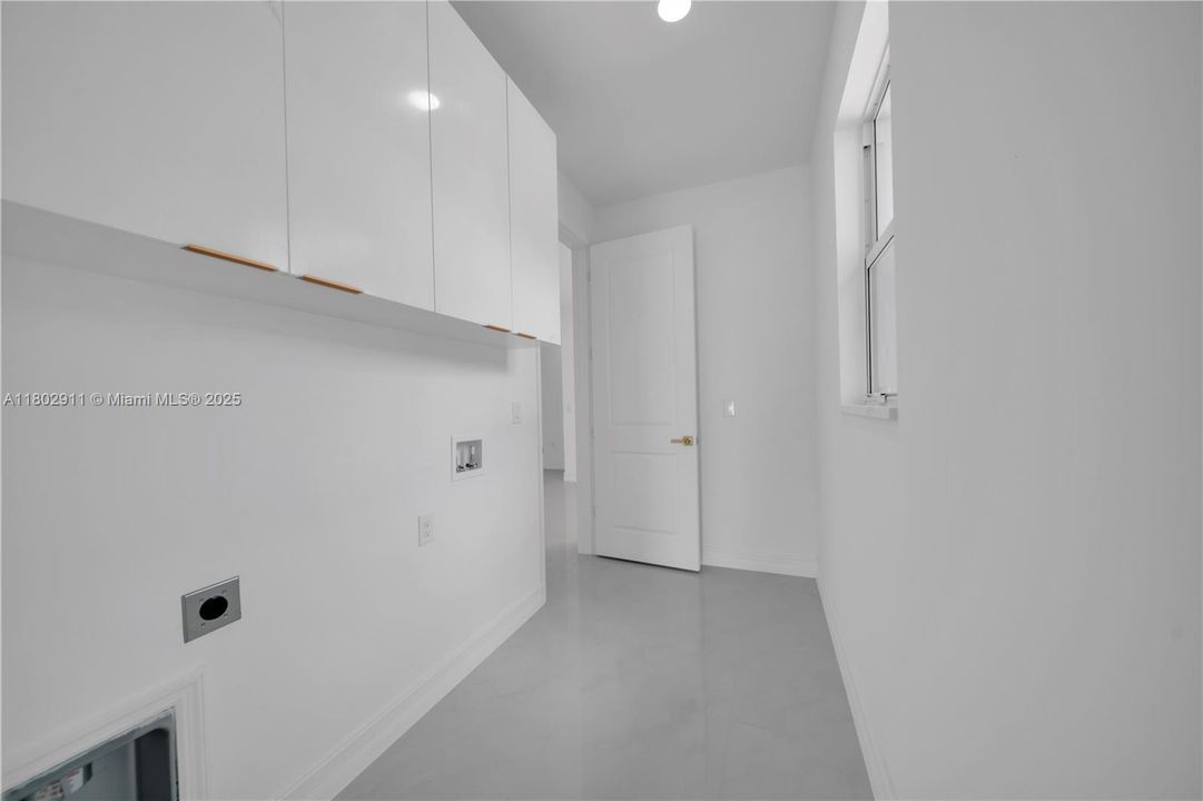 Recently Sold: $344,999 (3 beds, 2 baths, 0 Square Feet)