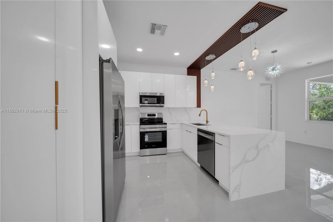 Recently Sold: $344,999 (3 beds, 2 baths, 0 Square Feet)