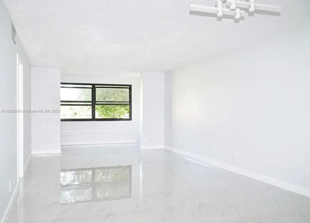 For Sale: $230,000 (2 beds, 2 baths, 1170 Square Feet)