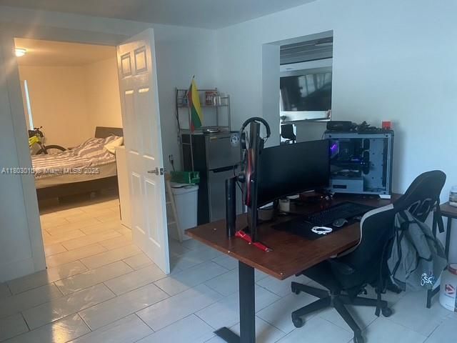 На продажу: $425,000 (3 спален, 1 ванн, 1289 Квадратных фут)