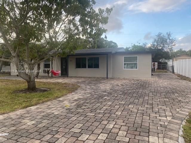 На продажу: $425,000 (3 спален, 1 ванн, 1289 Квадратных фут)