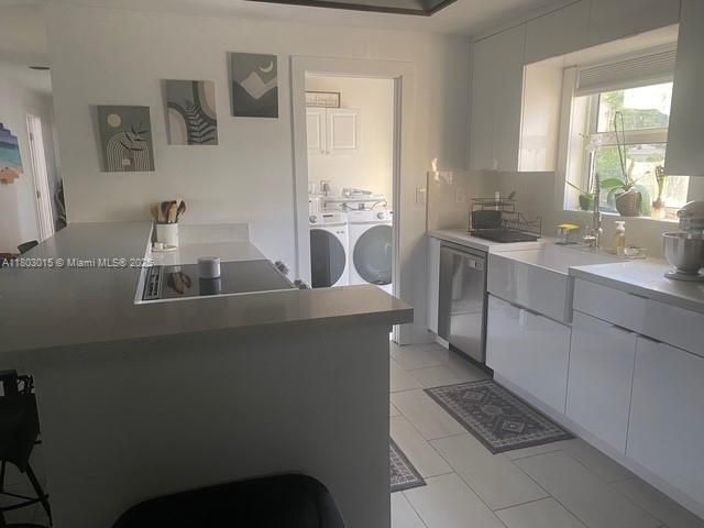 На продажу: $425,000 (3 спален, 1 ванн, 1289 Квадратных фут)