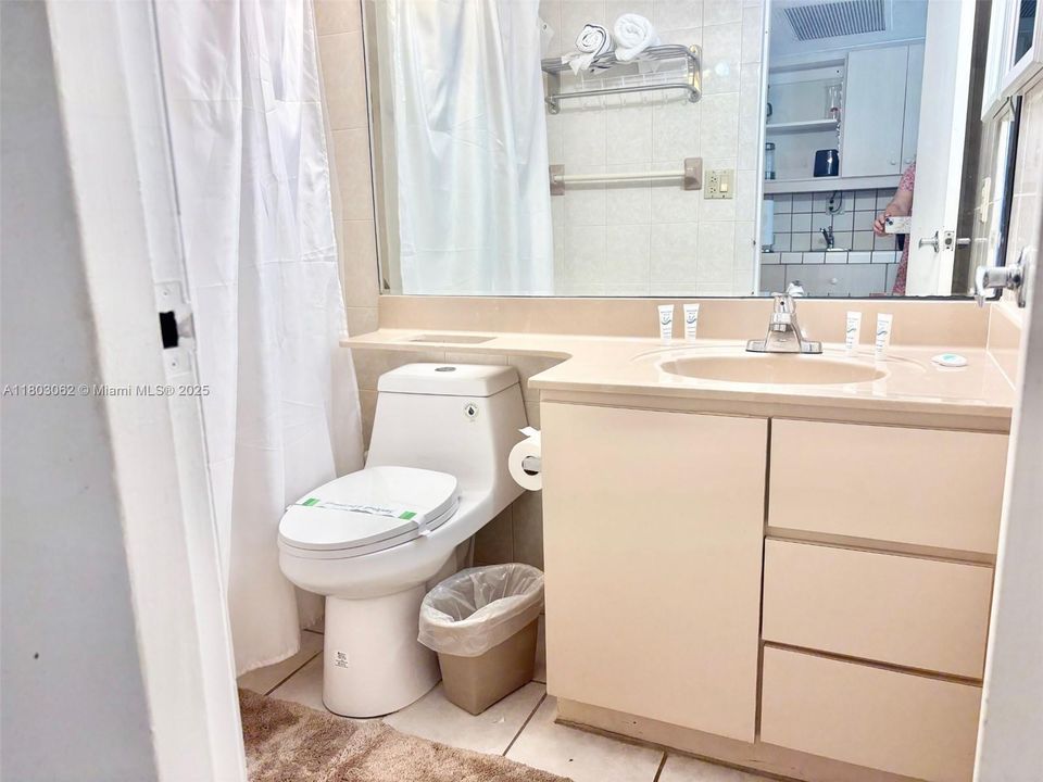 На продажу: $189,900 (0 спален, 1 ванн, 360 Квадратных фут)