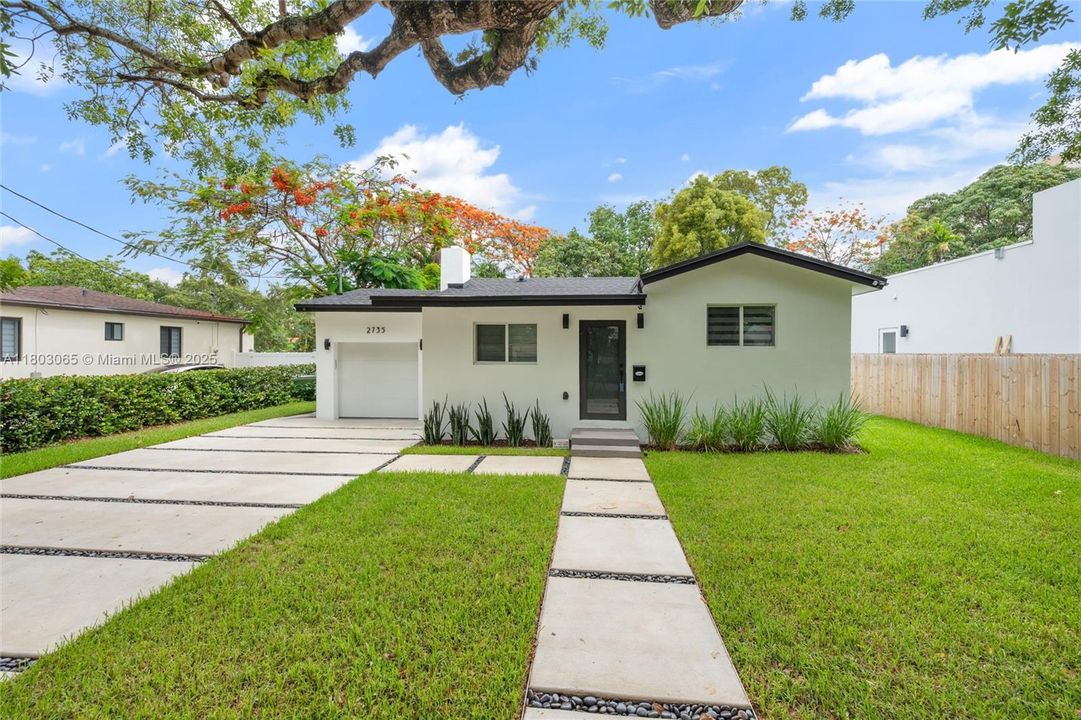 En Venta: $1,300,000 (4 camas, 3 baños, 0 Pies cuadrados)