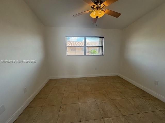 Недавно арендовано: $2,000 (2 спален, 1 ванн, 993 Квадратных фут)