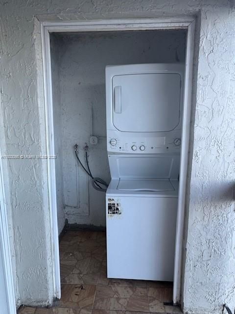 Недавно арендовано: $2,000 (2 спален, 1 ванн, 993 Квадратных фут)