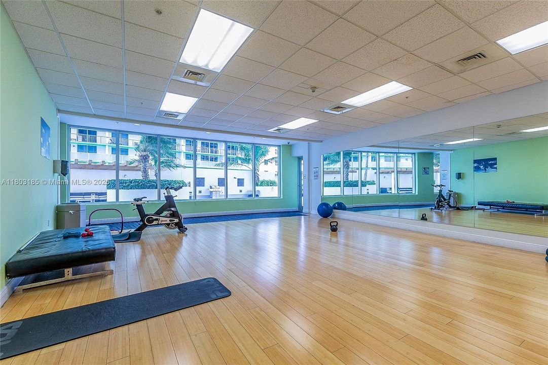 На продажу: $335,000 (0 спален, 1 ванн, 503 Квадратных фут)