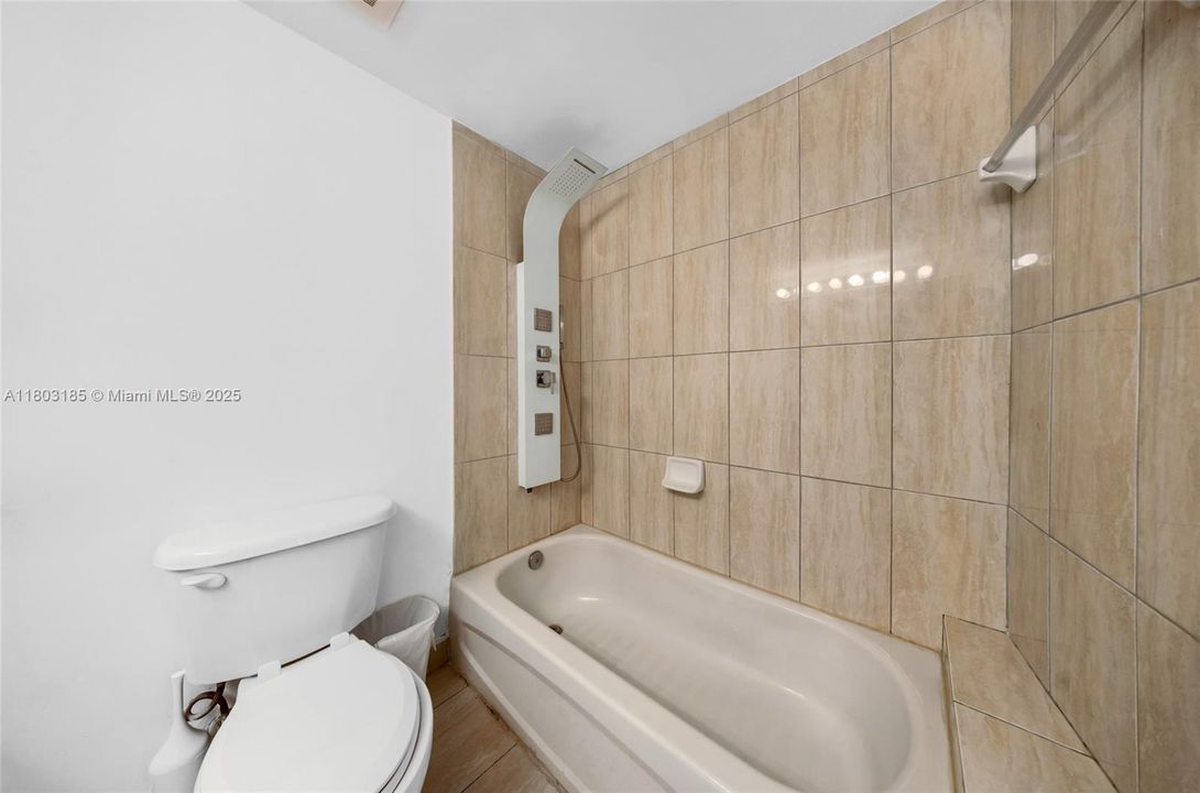 На продажу: $335,000 (0 спален, 1 ванн, 503 Квадратных фут)