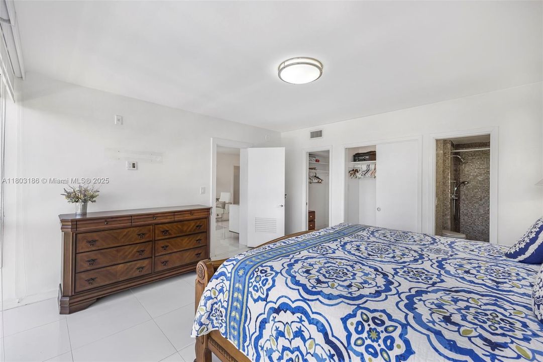 Vendido Recientemente: $615,000 (2 camas, 2 baños, 1230 Pies cuadrados)