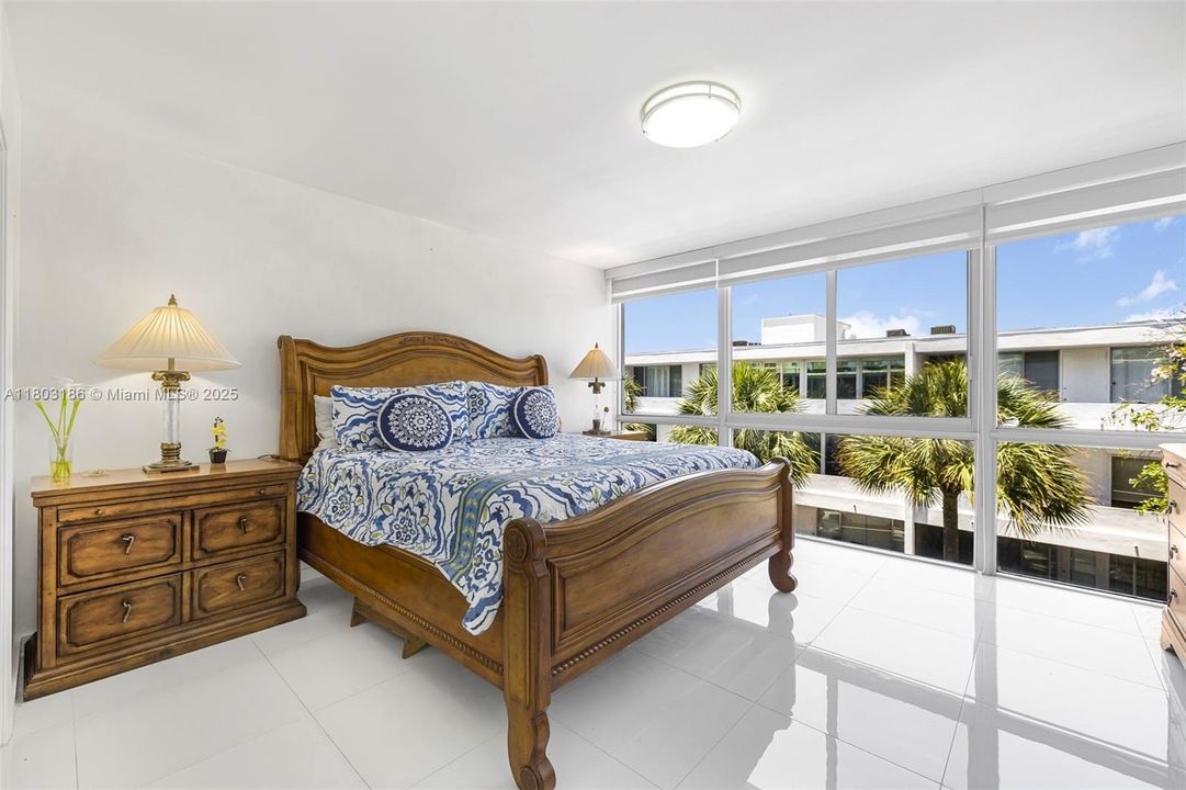 Vendido Recientemente: $615,000 (2 camas, 2 baños, 1230 Pies cuadrados)