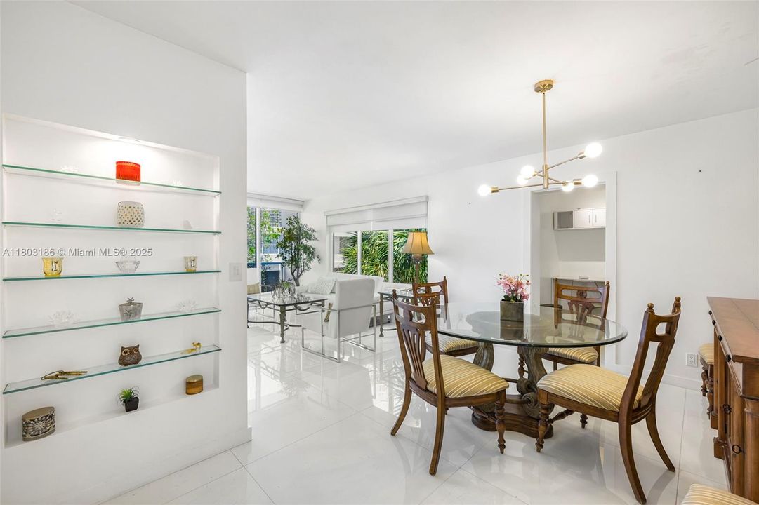 Vendido Recientemente: $615,000 (2 camas, 2 baños, 1230 Pies cuadrados)