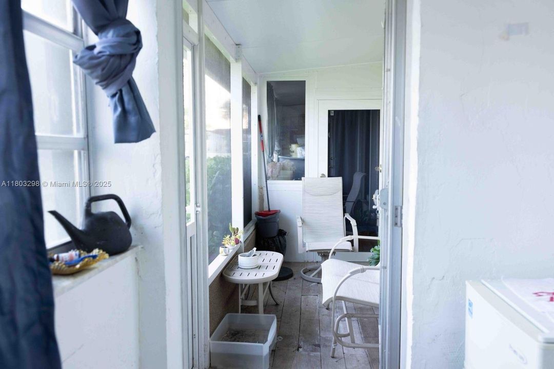 最近售出: $184,900 (2 贝兹, 2 浴室, 1103 平方英尺)