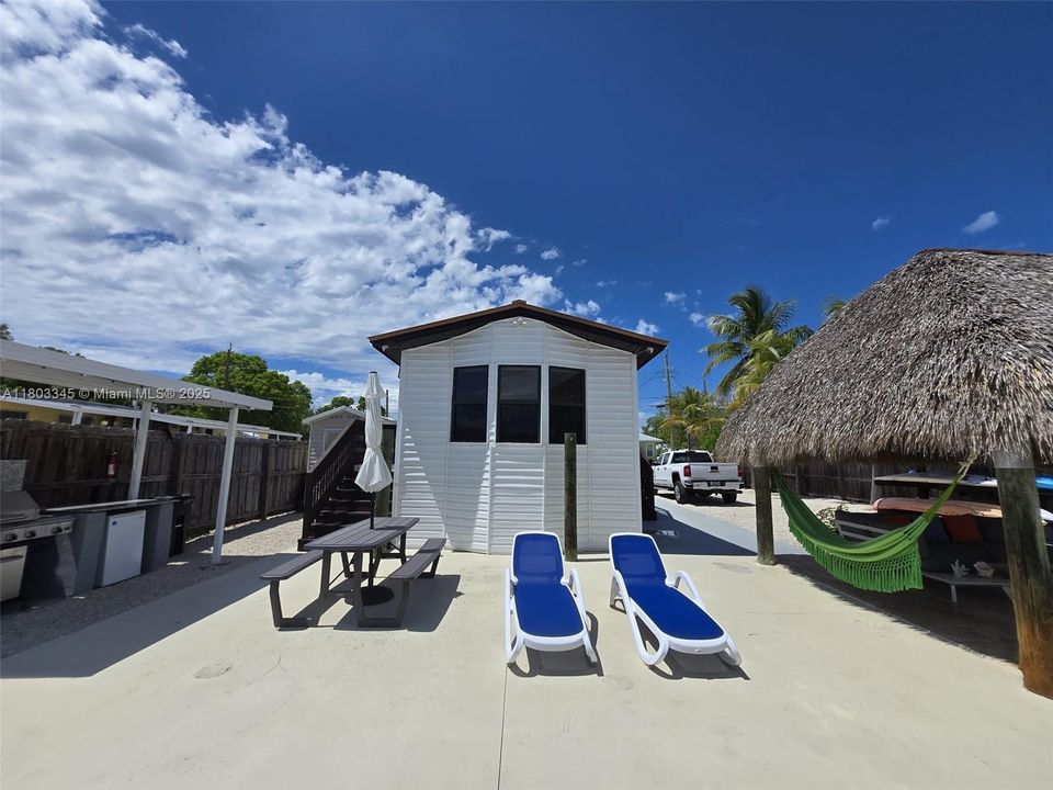 最近售出: $805,000 (2 贝兹, 2 浴室, 882 平方英尺)