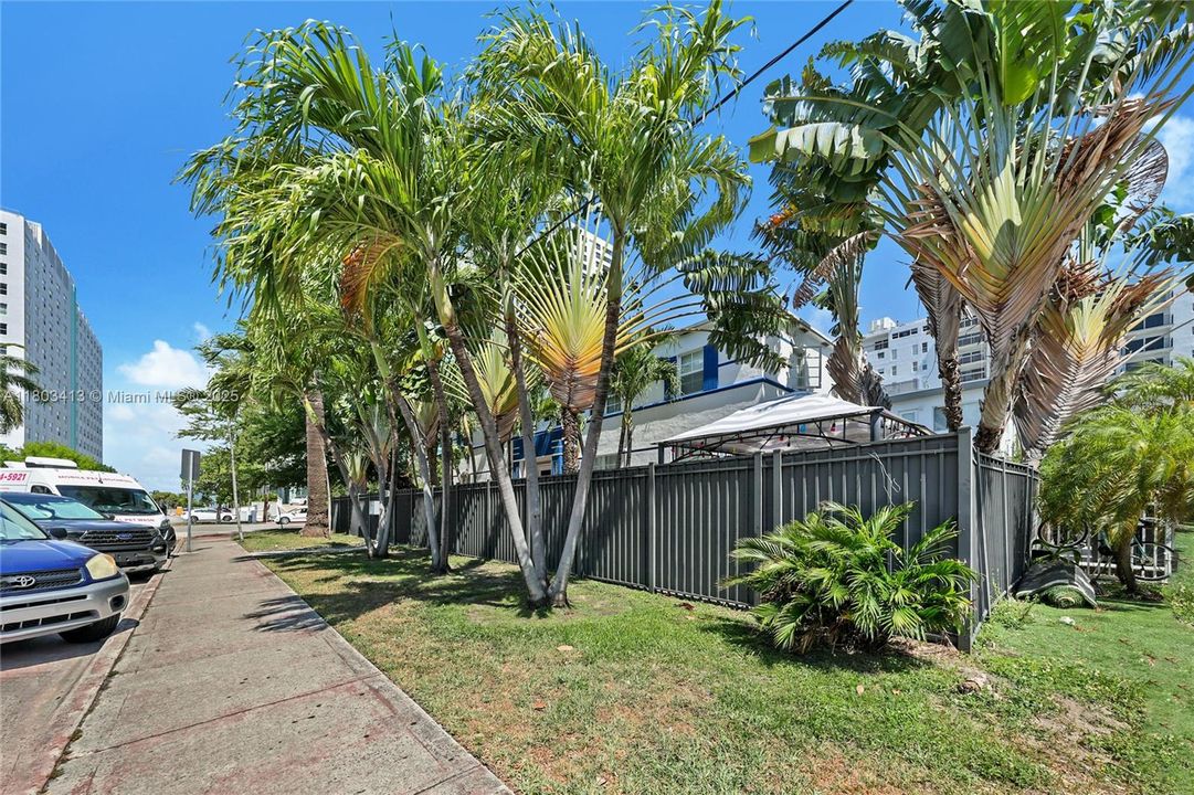 Vendido Recientemente: $1,950,000 (0 camas, 0 baños, 4181 Pies cuadrados)