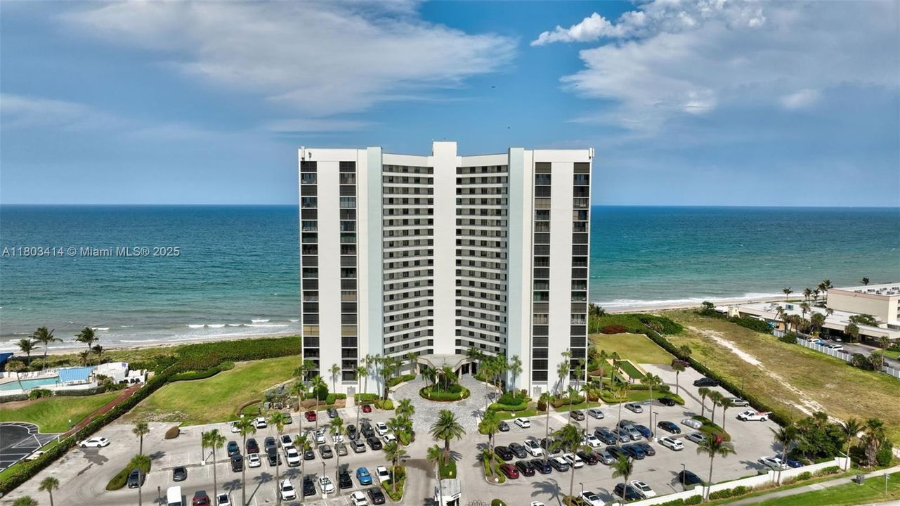 For Sale: $625,000 (2 beds, 2 baths, 1346 Square Feet)