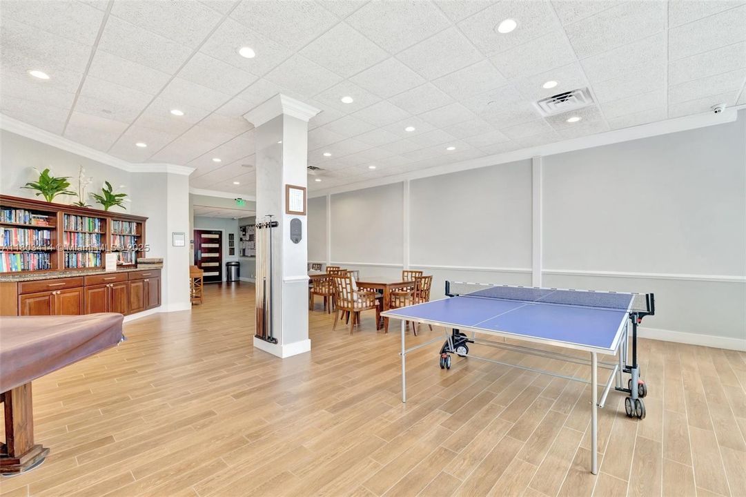 For Sale: $625,000 (2 beds, 2 baths, 1346 Square Feet)