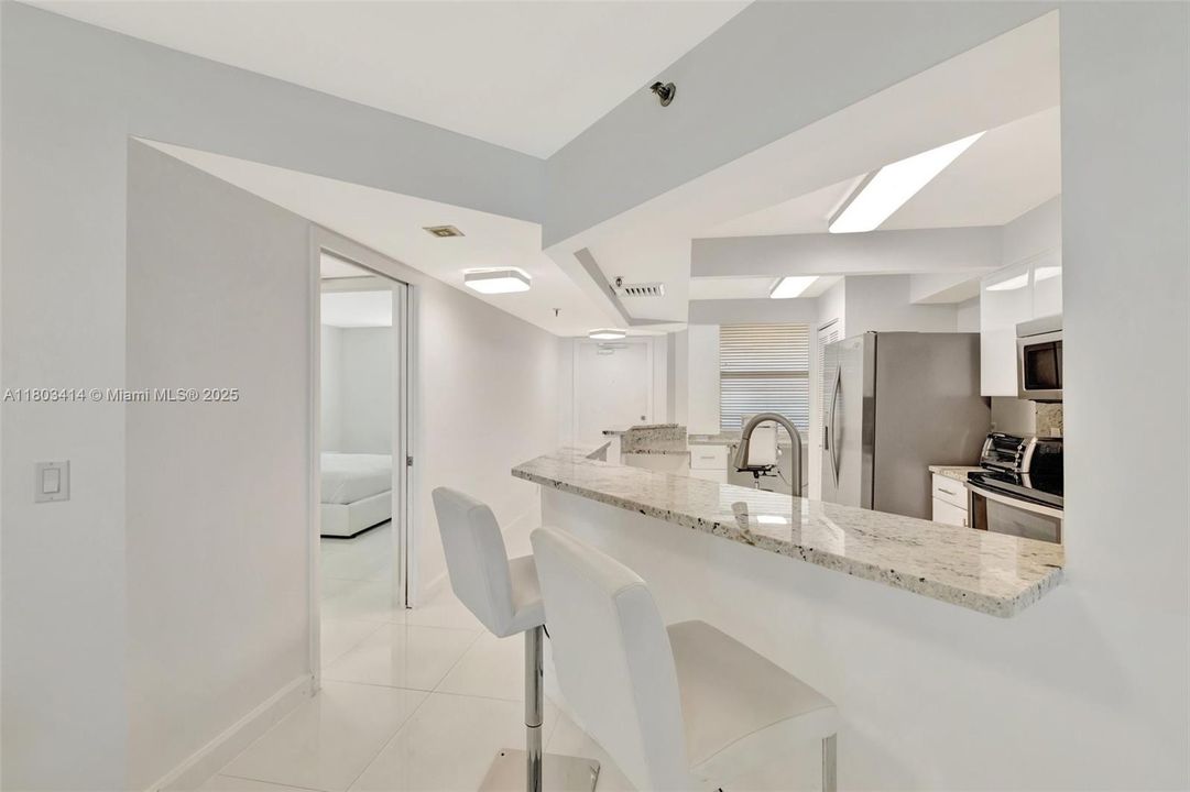 For Sale: $625,000 (2 beds, 2 baths, 1346 Square Feet)