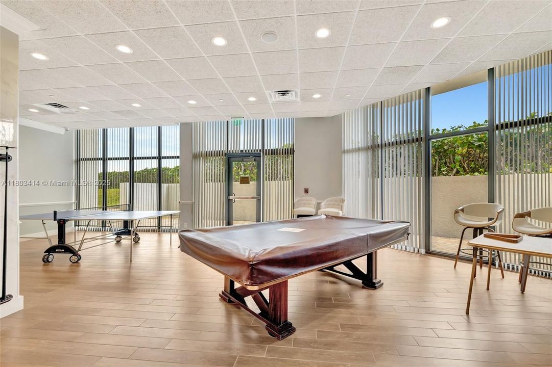 For Sale: $625,000 (2 beds, 2 baths, 1346 Square Feet)