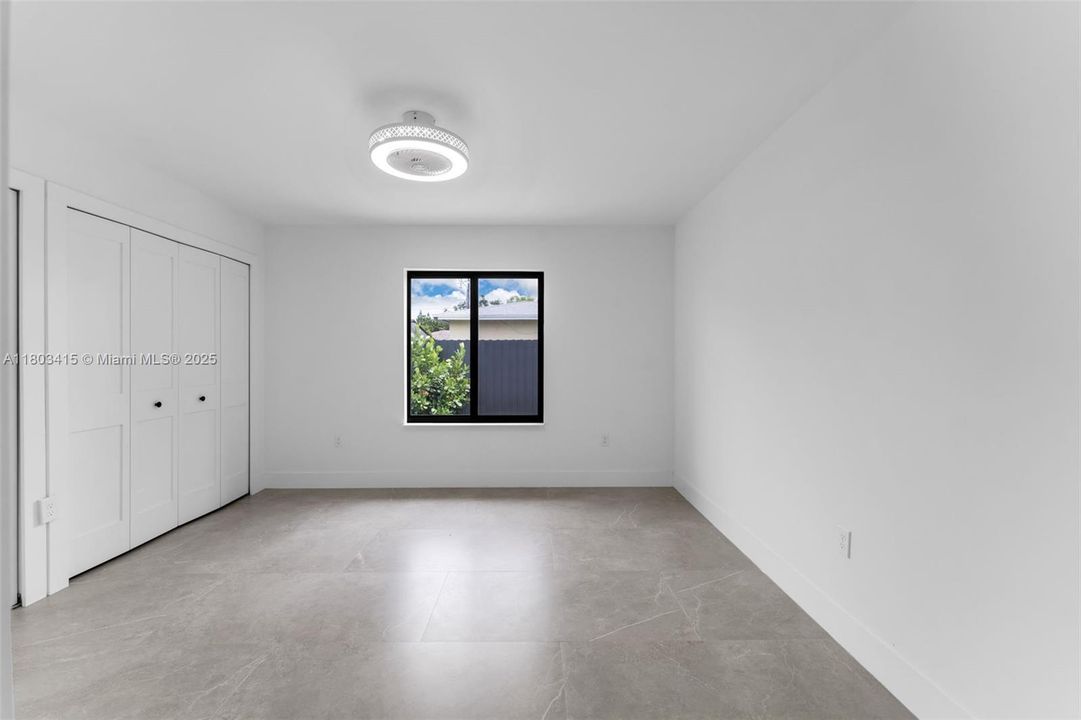 Recently Sold: $849,000 (3 beds, 3 baths, 1548 Square Feet)