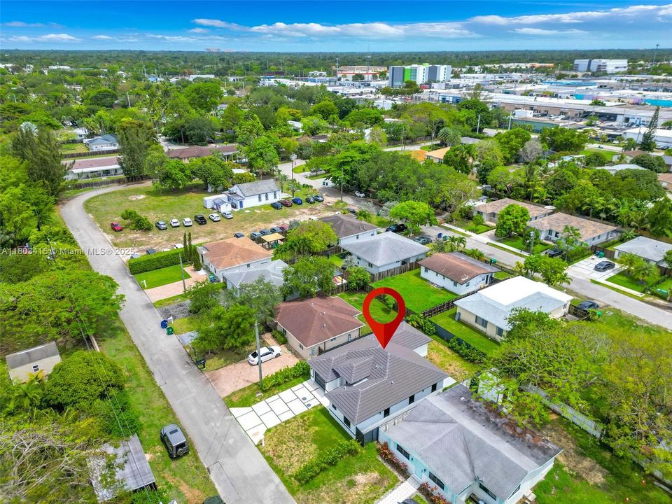 Recently Sold: $849,000 (3 beds, 3 baths, 1548 Square Feet)