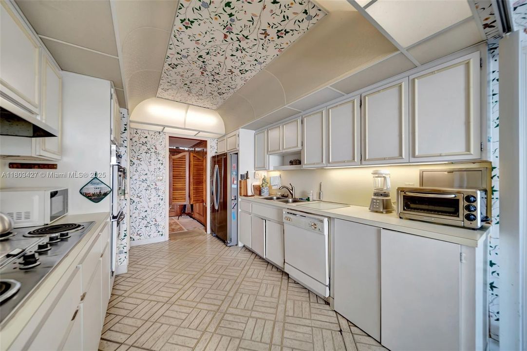 最近售出: $550,000 (4 贝兹, 5 浴室, 4270 平方英尺)