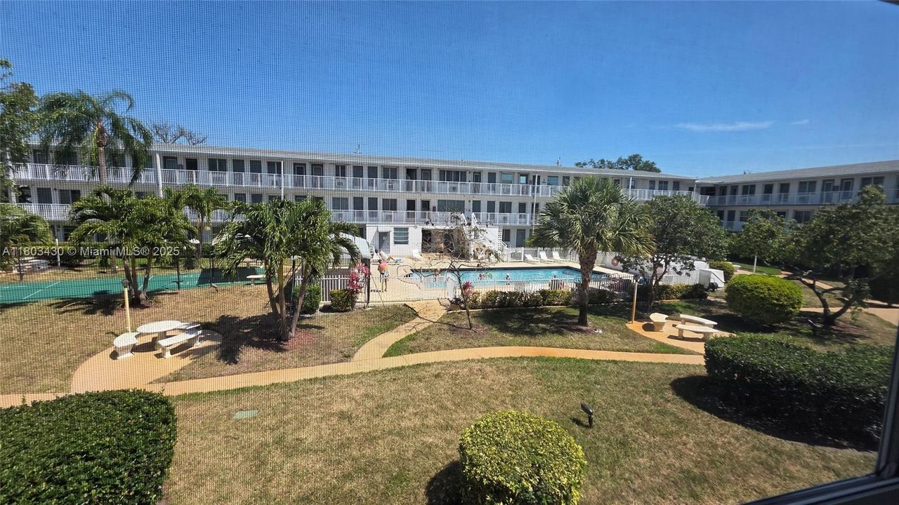 Recently Sold: $67,500 (1 beds, 1 baths, 620 Square Feet)