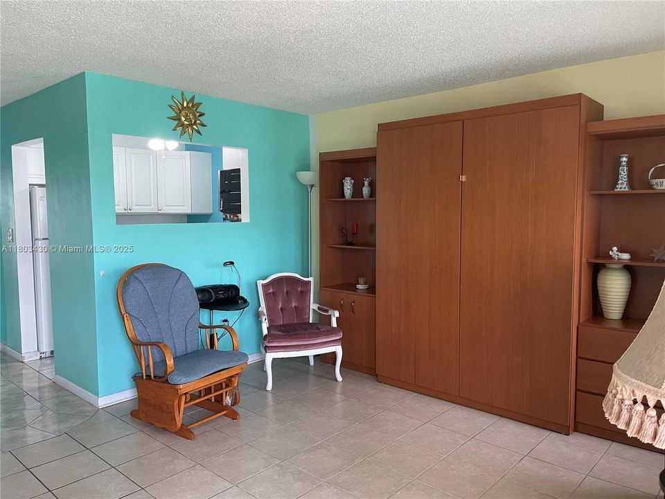 Recently Sold: $67,500 (1 beds, 1 baths, 620 Square Feet)