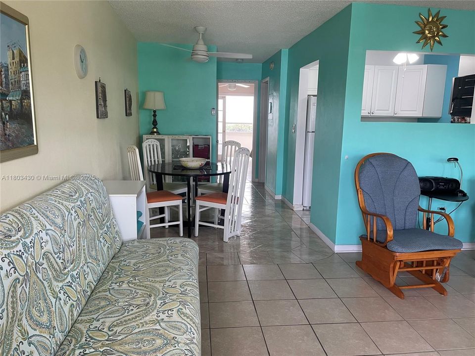 Recently Sold: $67,500 (1 beds, 1 baths, 620 Square Feet)