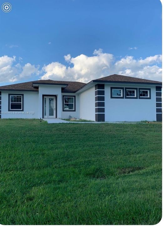 For Rent: $2,900 (3 beds, 2 baths, 0 Square Feet)