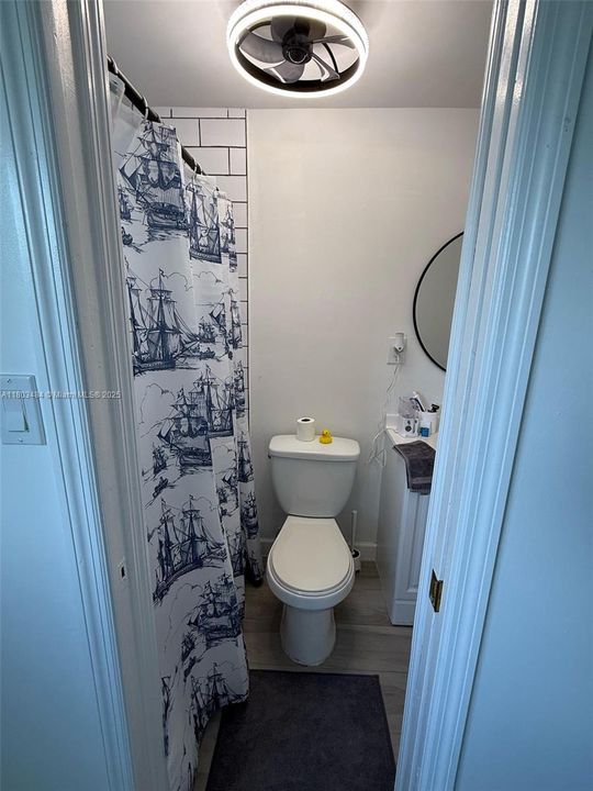 Active With Contract: $670,000 (4 beds, 3 baths, 1541 Square Feet)