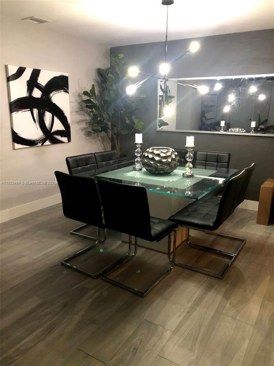 Active With Contract: $670,000 (4 beds, 3 baths, 1541 Square Feet)