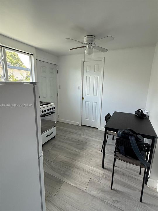 Active With Contract: $670,000 (4 beds, 3 baths, 1541 Square Feet)