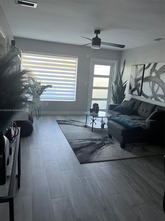 Active With Contract: $670,000 (4 beds, 3 baths, 1541 Square Feet)