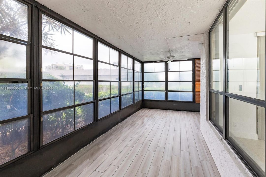 For Sale: $188,000 (2 beds, 2 baths, 1412 Square Feet)