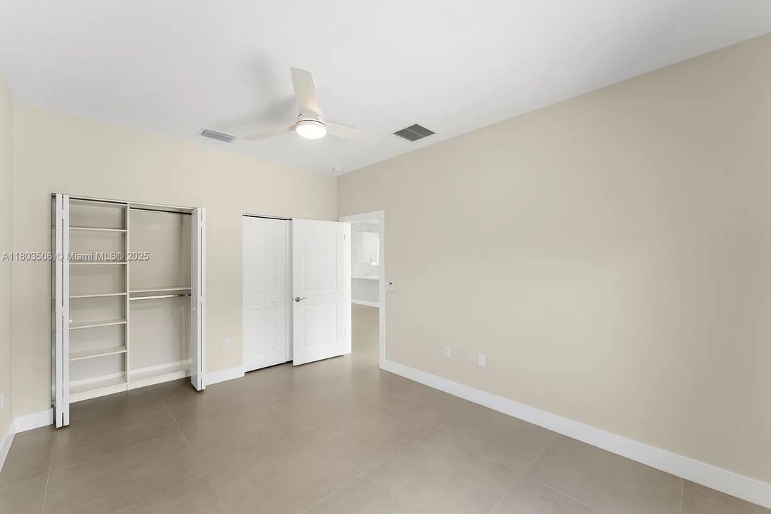 Recently Rented: $7,500 (4 beds, 2 baths, 2062 Square Feet)