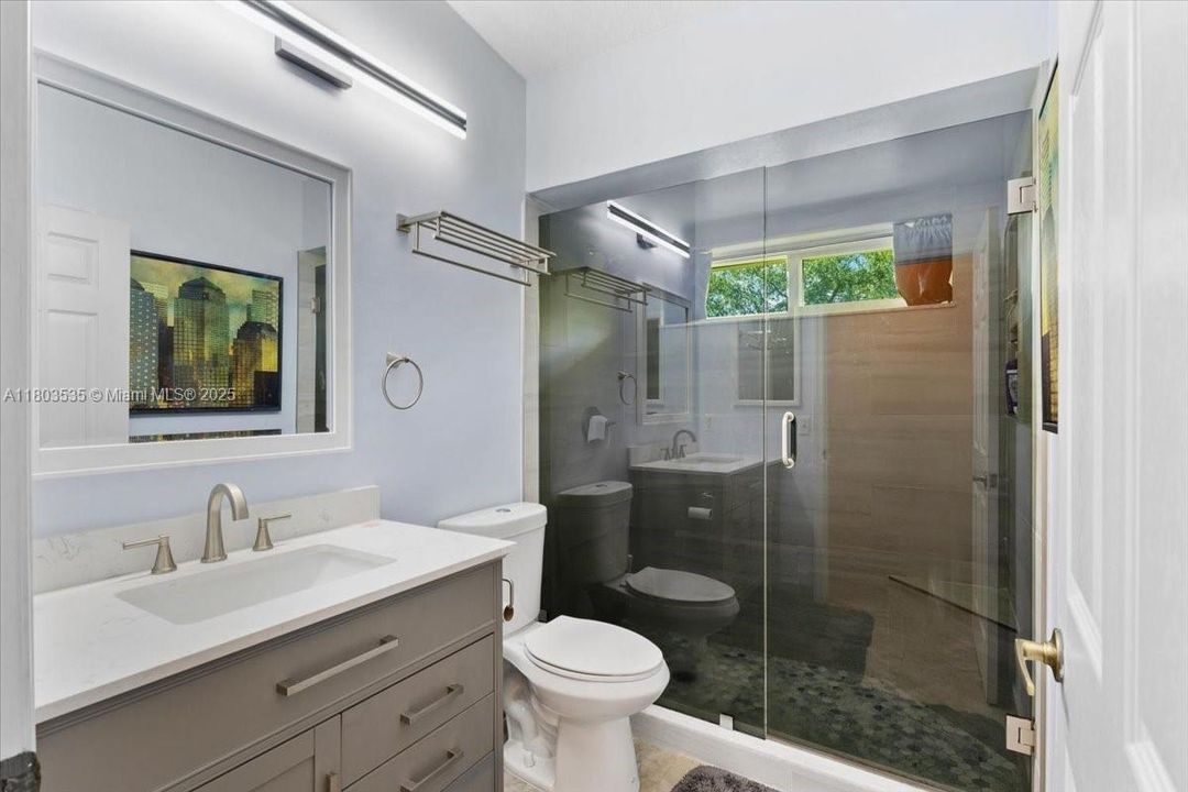 最近售出: $540,000 (3 贝兹, 2 浴室, 2134 平方英尺)