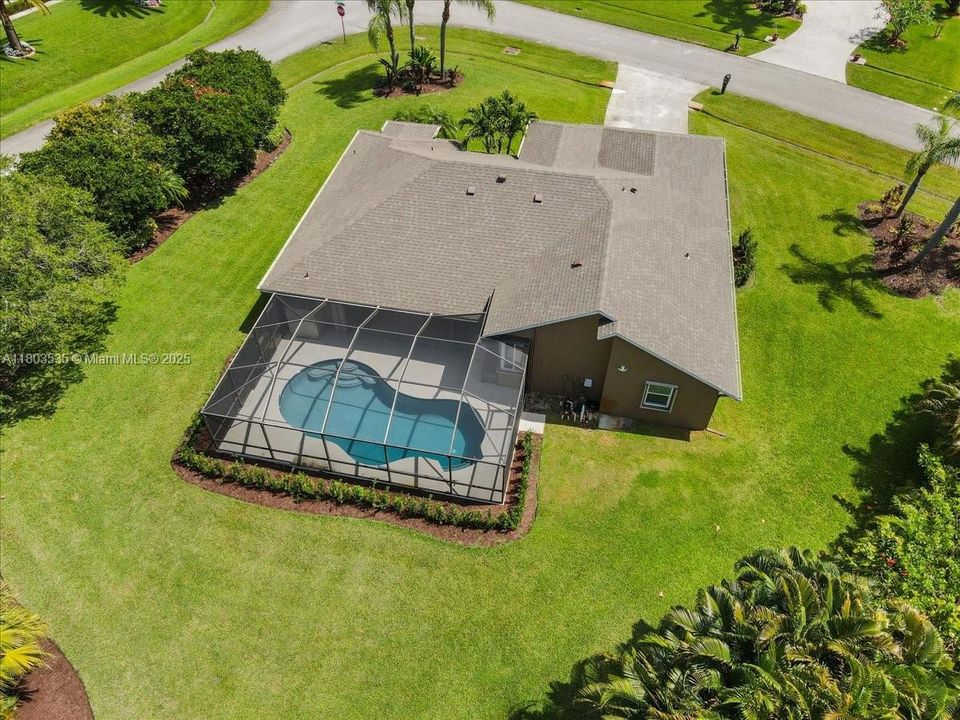 最近售出: $540,000 (3 贝兹, 2 浴室, 2134 平方英尺)